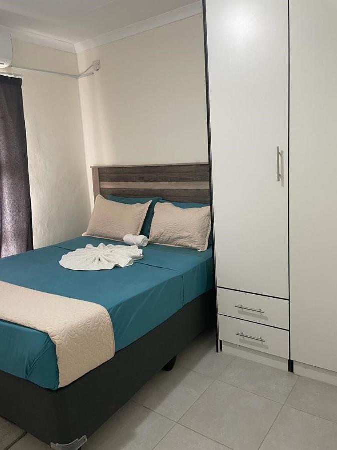 Nexovant Furnished Apartments 马翁 外观 照片